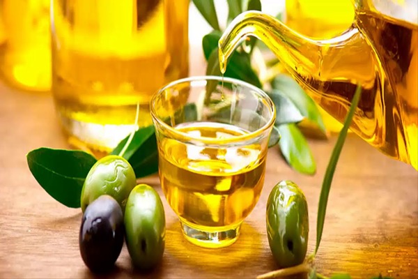 تصویر 5 از خرید روغن زیتون خارجی + قیمت فروش استثنایی