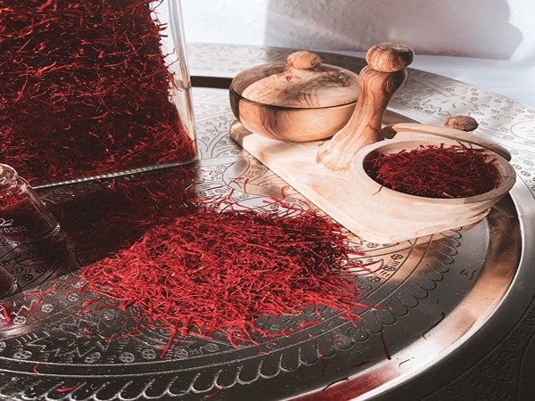 تصویر 2 از قیمت خرید زعفران پوشال معمولی + فروش عمده