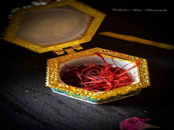 تصویر 1 از فروش زعفران بسته بندی لوکس + قیمت خرید به صرفه