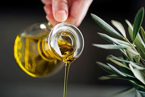 تصویر 3 از خرید روغن زیتون تک نفره + قیمت فروش استثنایی