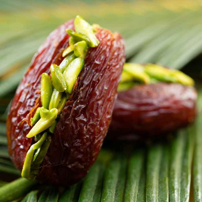 تصویر 5 از قیمت خرید خرما مغزدار شاهانی + فروش ویژه