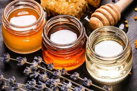 تصویر 5 از قیمت عسل آویشن طالقان + خرید باور نکردنی