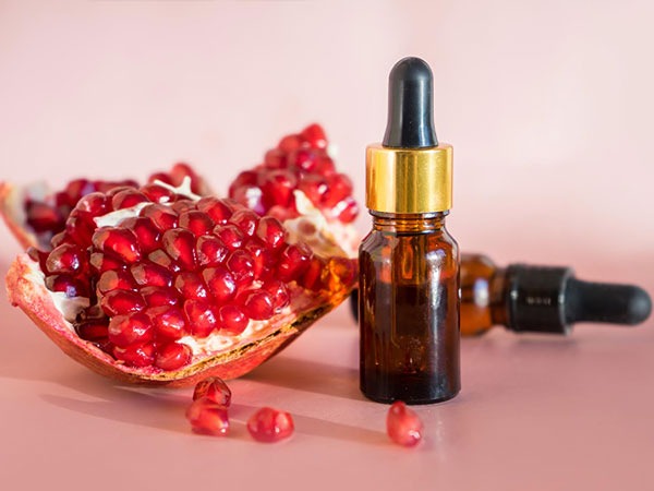 تصویر 1 از قیمت خرید روغن هسته دانه انار + فروش ویژه