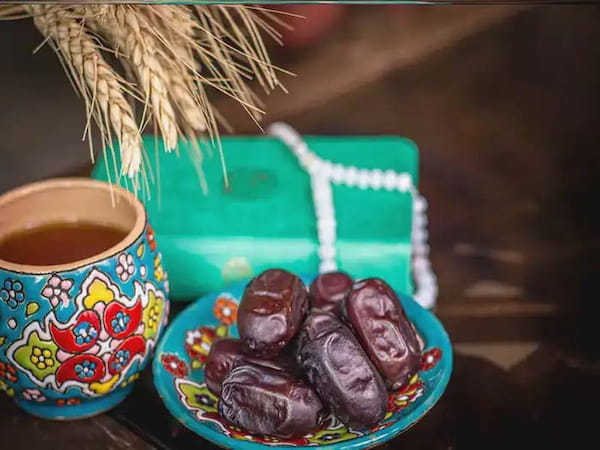 تصویر 3 از قیمت خرید خرمای مضافتی زکریا با فروش عمده