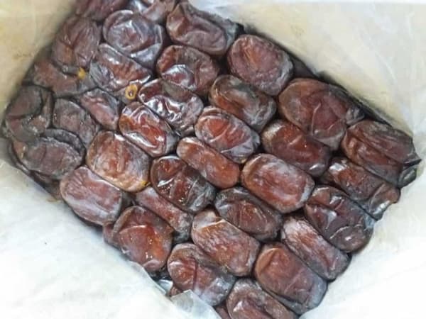 تصویر 4 از خرید و فروش خرما پیارم اعلا با شرایط فوق العاده