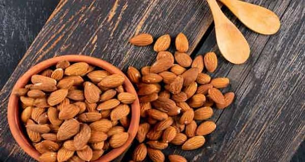 تصویر 5 از خرید بادام درختی شکسته + قیمت فروش استثنایی