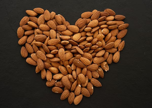 تصویر 5 از قیمت مغز بادام سنگی عمده + خرید باور نکردنی