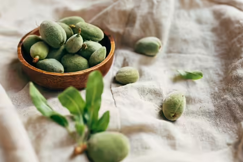 تصویر 5 از قیمت چغاله بادام تازه + خرید باور نکردنی