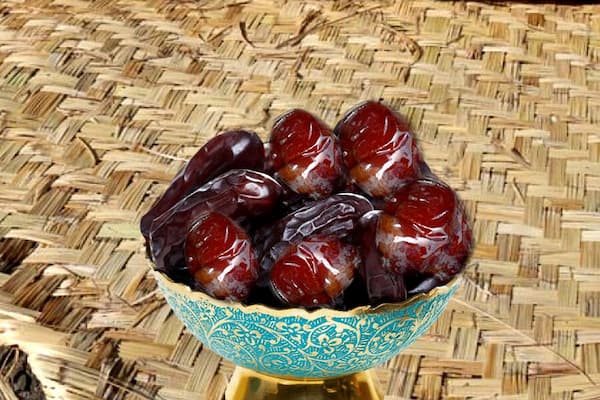 خرید خرما بسته بندی صادراتی + قیمت فروش استثنایی