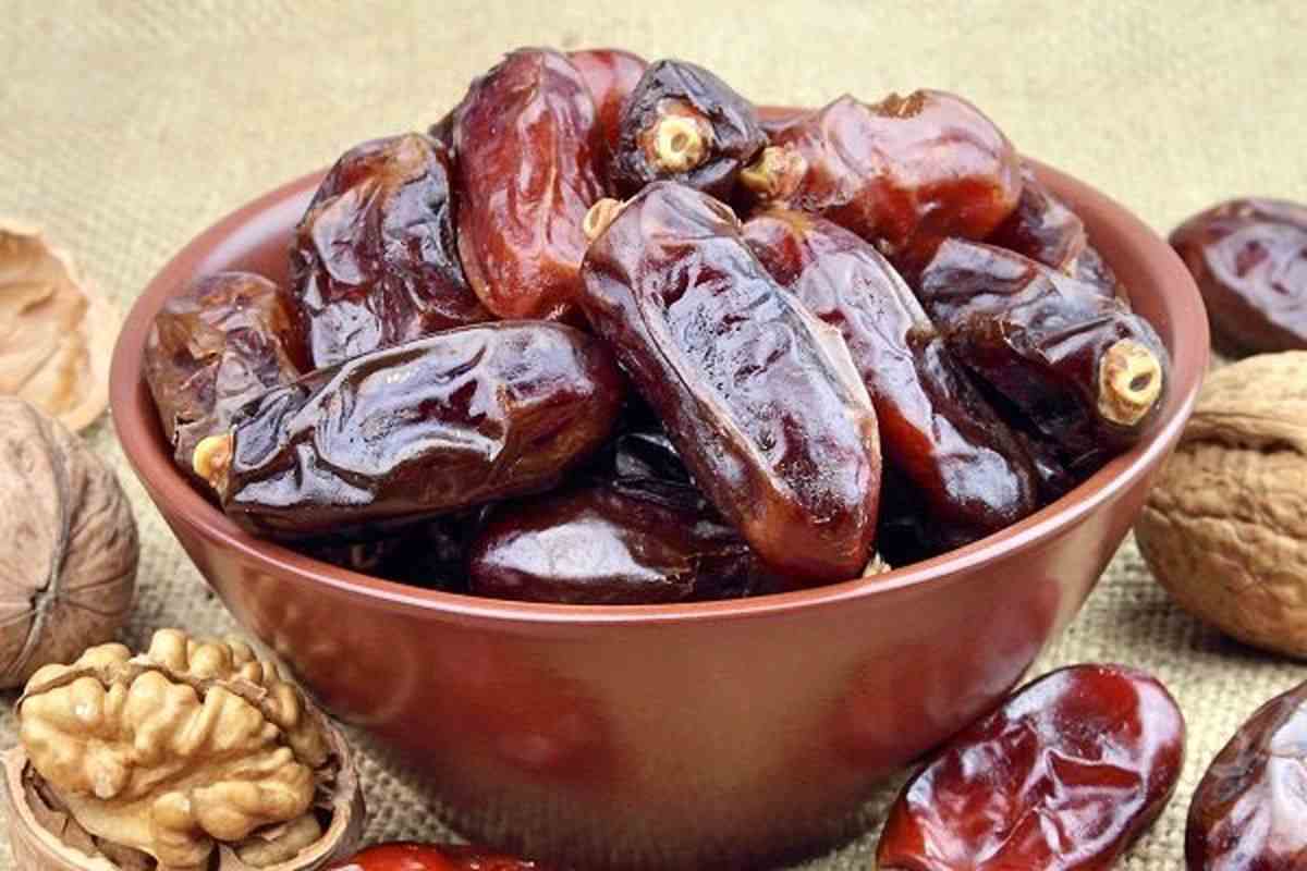 تصویر 5 از قیمت خرمای سیاه خشک + خرید باور نکردنی