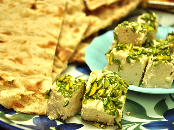 تصویر 2 از خرید حلوا ارده زعفرانی + قیمت فروش استثنایی