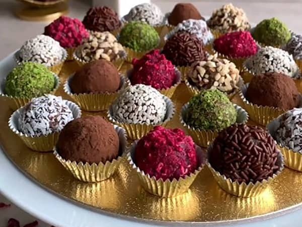 تصویر 3 از خرید خرما شکلاتی خارجی + قیمت فروش استثنایی