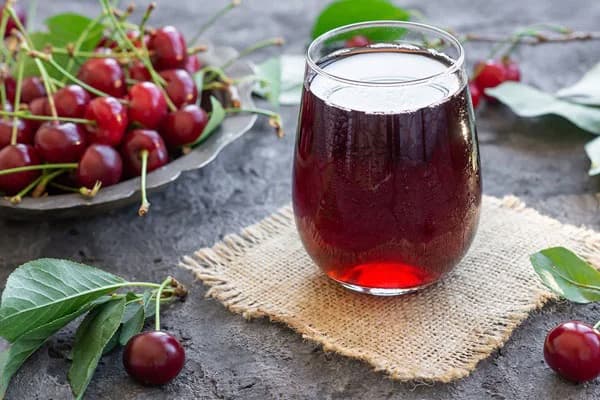 تصویر 5 از قیمت آبمیوه آلبالو سن ایچ + خرید باور نکردنی