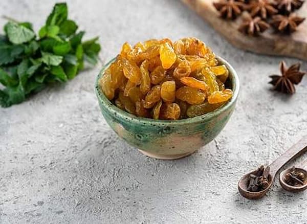 تصویر 4 از خرید کشمش طلایی اراک + بهترین قیمت