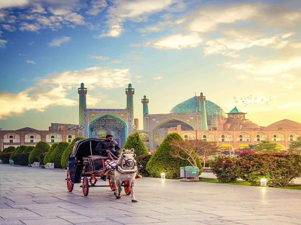 تصویر 5 از قیمت خرید تور مسافرتی یزد + فروش ویژه
