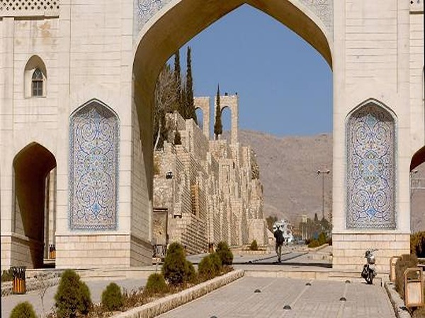 تصویر 2 از قیمت خرید تور گردشگری شیراز عمده به صرفه و ارزان