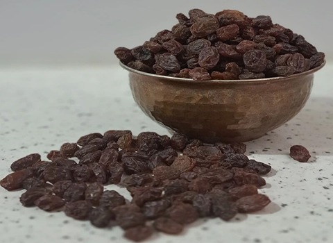 تصویر 5 از قیمت کشمش تیزابی بی دانه + خرید باور نکردنی