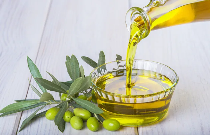 تصویر 1 از قیمت خرید روغن زیتون اصل رودبار عمده به صرفه و ارزان