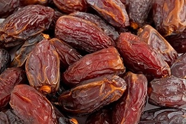 تصویر 1 از قیمت خرما پیارم کرمان با کیفیت ارزان + خرید عمده