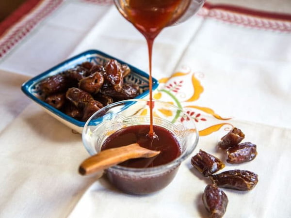 تصویر 3 از خرید شیره خرما عسلی + قیمت فروش استثنایی