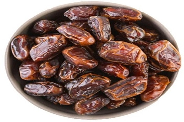 تصویر 1 از قیمت خرید خرما پیارم ساغر عمده به صرفه و ارزان