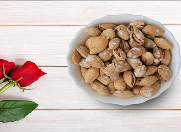 تصویر 5 از قیمت خرید بادام کاغذی شور با فروش عمده