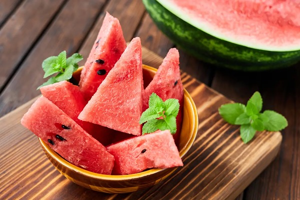 تصویر 3 از قیمت هندوانه میکادو گرد با کیفیت ارزان + خرید عمده