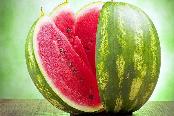 خرید هندوانه میکادو