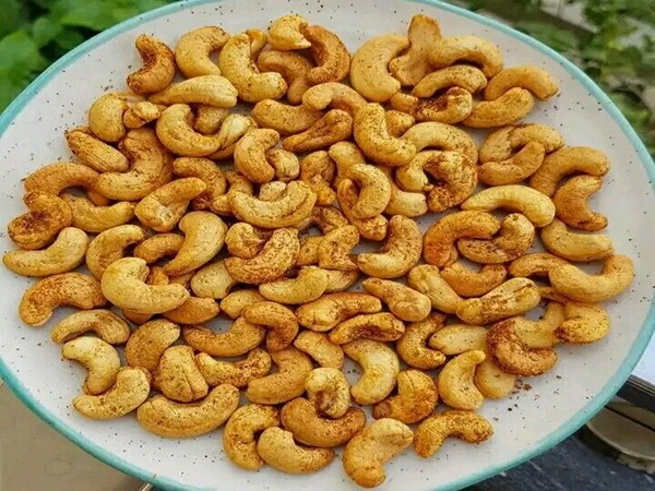 تصویر 4 از خرید بادام هندی سایز ۲۴۰ + قیمت فروش استثنایی