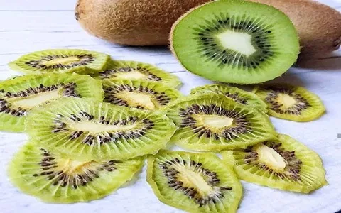 تصویر 2 از قیمت خرید میوه کیوی خشک شده عمده به صرفه و ارزان
