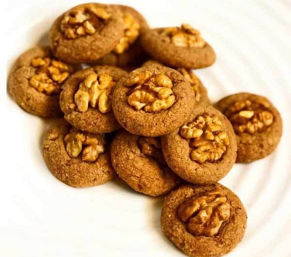 تصویر 1 از قیمت شیرینی گردویی خانگی + خرید باور نکردنی