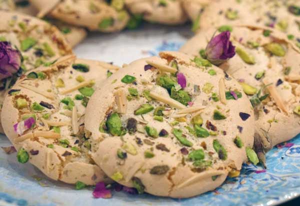 تصویر 5 از قیمت شیرینی نارگیلی پسته ای با کیفیت ارزان + خرید عمده