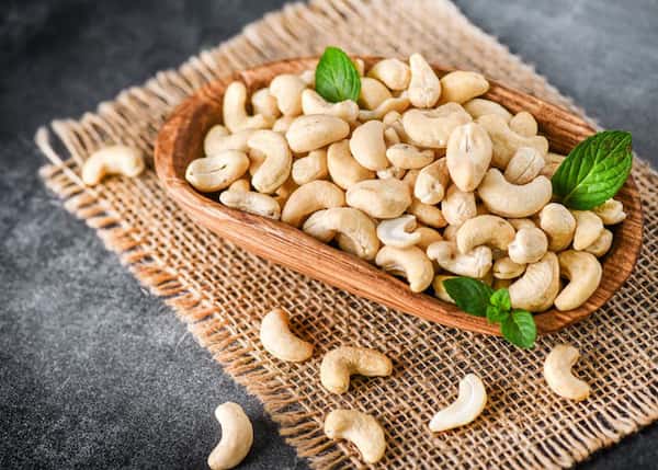 فروش بادام هندی سایز ۲۴۰