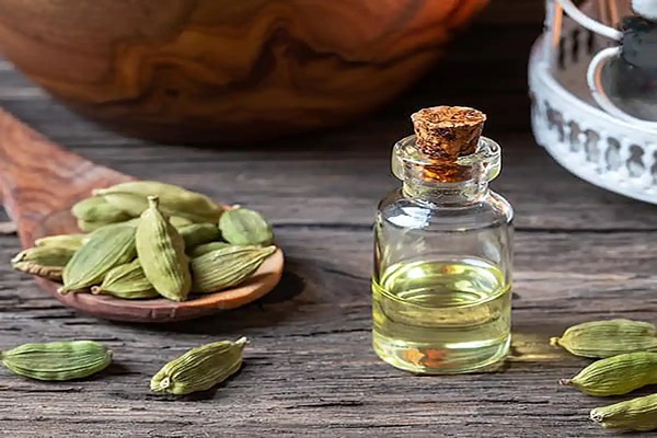 تصویر 4 از خرید و قیمت عرق هل اصل + فروش عمده