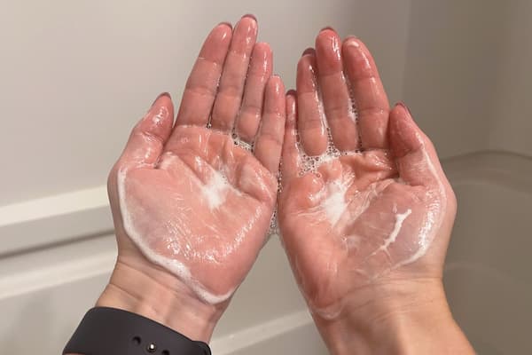 تصویر 1 از فروش شامپو ضد ریزش گیاهی + قیمت خرید به صرفه