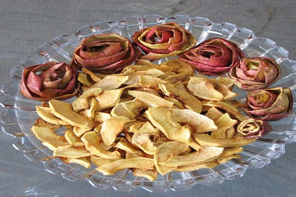 سیب خشک با طعم و مزه دلنشین