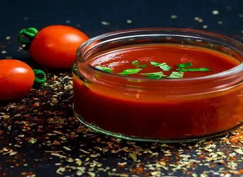 تصویر 1 از خرید رب گوجه سایز کوچک + قیمت فروش استثنایی