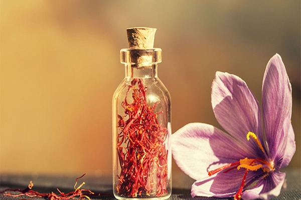 تصویر 5 از خرید و فروش عرق گلاب زعفران با شرایط فوق العاده