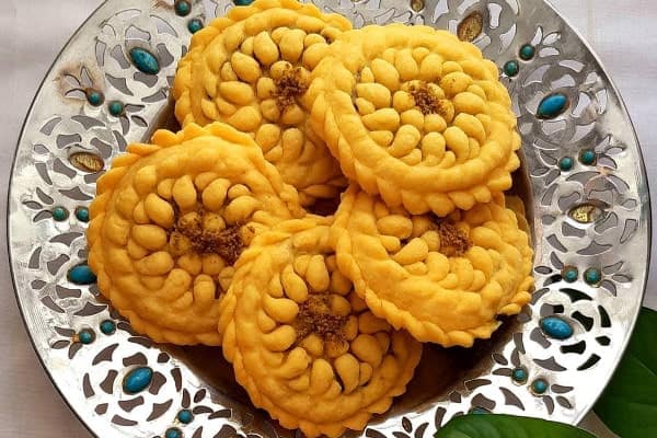 تصویر 5 از خرید کلوچه بروجردی + قیمت فروش استثنایی