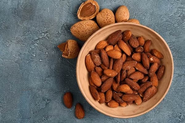 قیمت خرید بادام درختی بو داده شده + فروش ویژه