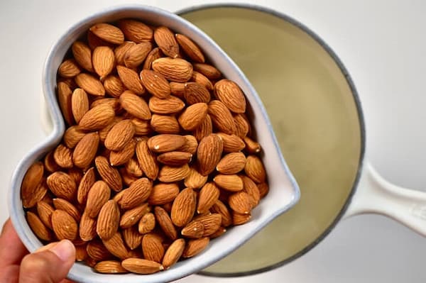 تصویر 3 از قیمت خرید بادام بو داده + فروش ویژه