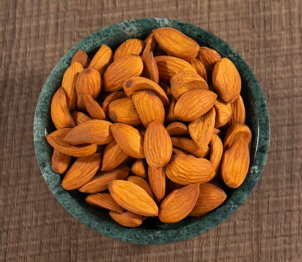 تصویر 4 از فروش مغز بادام سنگی + قیمت خرید به صرفه