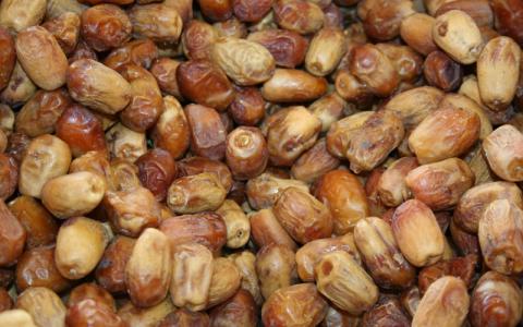 تصویر 3 از قیمت خرما زاهدی بوشهر + خرید باور نکردنی