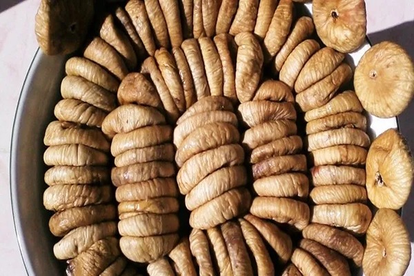 تصویر 4 از انجیر خشک سفید صادراتی به صرفه و اقتصادی