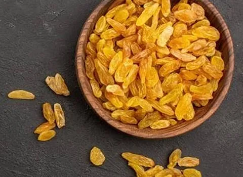 کشمش زرد درشت قلم