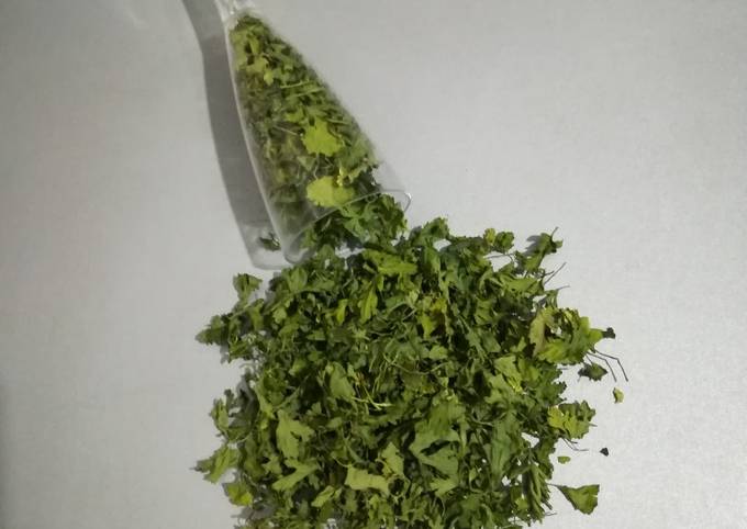 تصویر 2 از قیمت سبزی تره خشک + خرید باور نکردنی