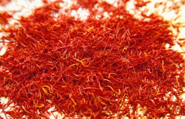 تصویر 4 از قیمت خرید زعفران نگین طبیعی خشک + فروش ویژه