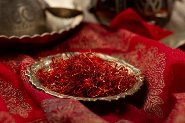 تصویر 2 از قیمت زعفران شبه نگین + فروش ویژه