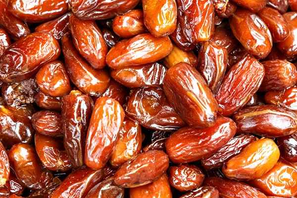 تصویر 2 از قیمت خرید خرمای مضافتی فامیلا + فروش ویژه