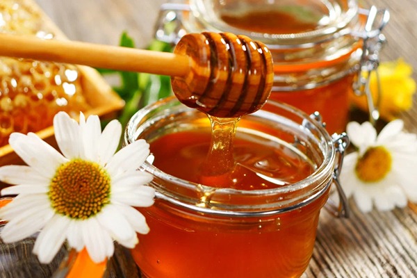 تصویر 3 از قیمت عسل طبیعی چند گیاه + فروش عمده